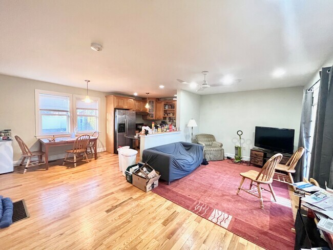 Foto del edificio - 21 Dorr St