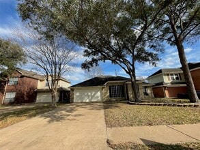 Building Photo - 11010 Springsong Dr