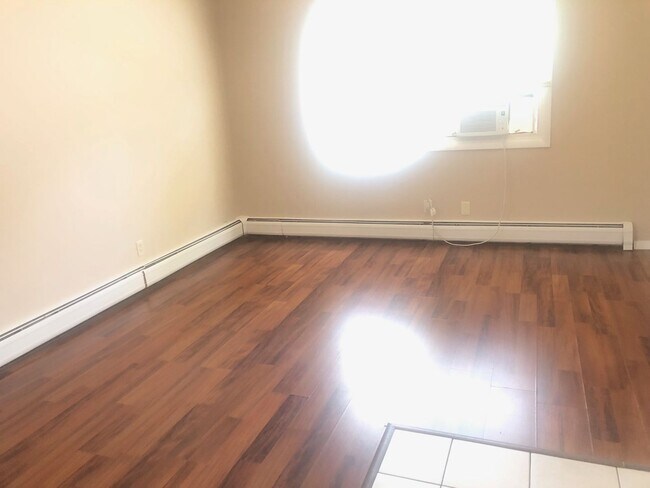 Foto del edificio - 1215 Wall St