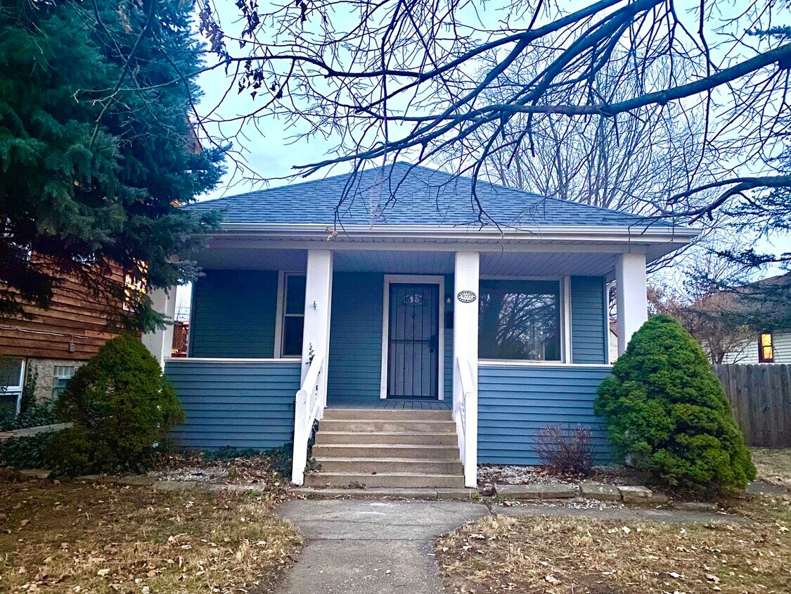 9737 S 53rd Ave, Oak Lawn, IL 60453 House Rental in Oak Lawn, IL