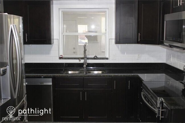 Foto del edificio - 3 br, 2 bath House - 2361 67Th Avenue S UNIT