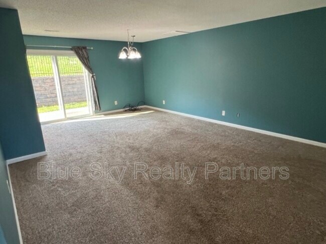 Foto del edificio - 2119 Silverbrook Dr