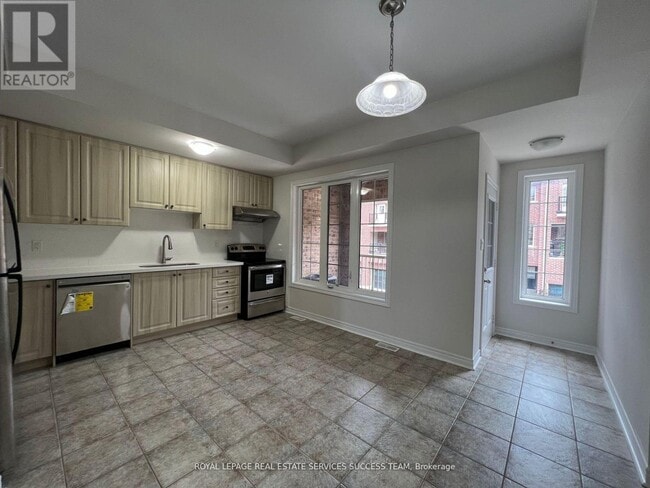 Building Photo - 30 Orca Dr