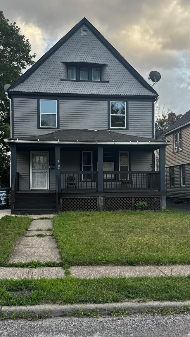 Building Photo - 1864 Hastings Ave
