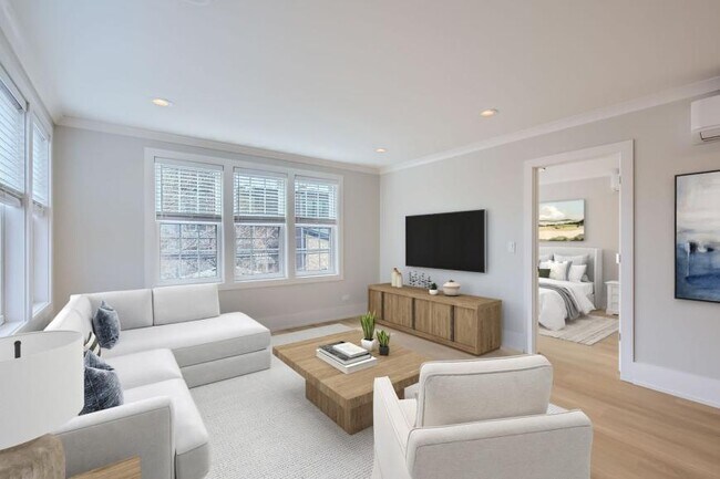Building Photo - 0 bedroom in Chicago IL 60640