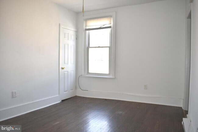 Foto del edificio - 6031 Market St