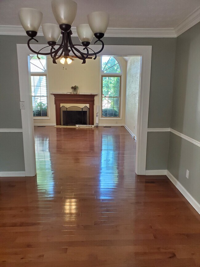Foto del edificio - 1117 Greywood Dr