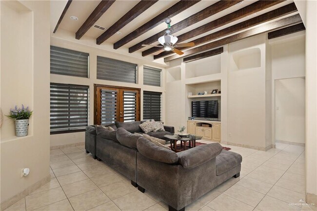 Building Photo - 3914 Tierra Escondido