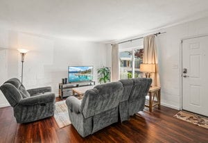 Foto del edificio - 3905 Covington Way