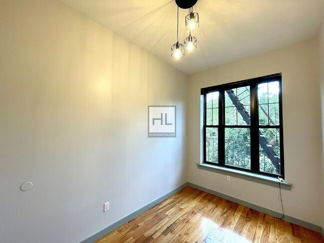 Building Photo - HARMAN STREET  3 beds in Bushwick