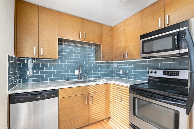 Foto del edificio - 1721 N Humboldt St