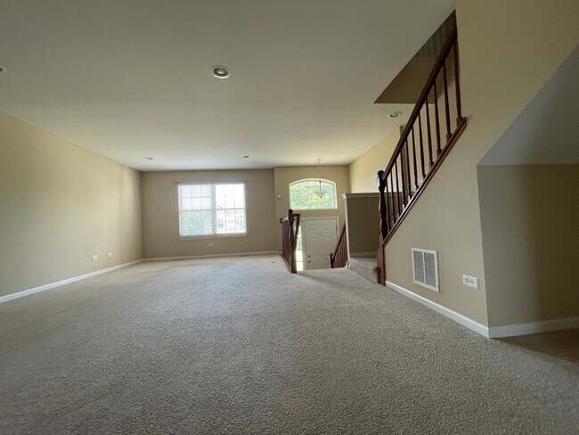 Building Photo - 14604 Thomas Jefferson Dr