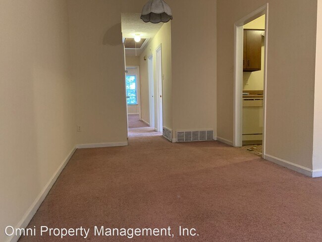 Building Photo - 2 br, 1 bath House - 645 Mc Whirter Ave