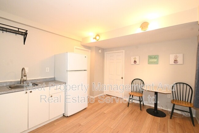 Building Photo - 2688 Norwood St