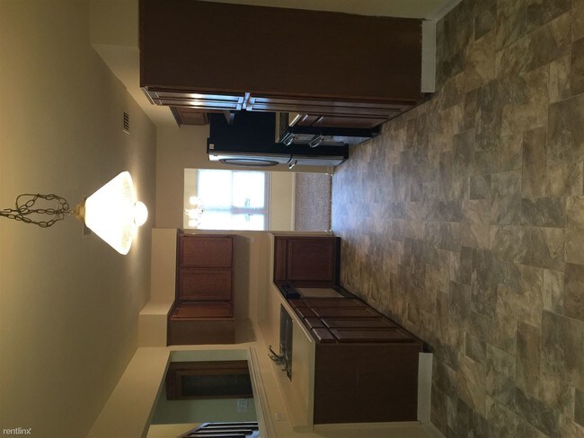 Building Photo - 907 Prestwick Ln