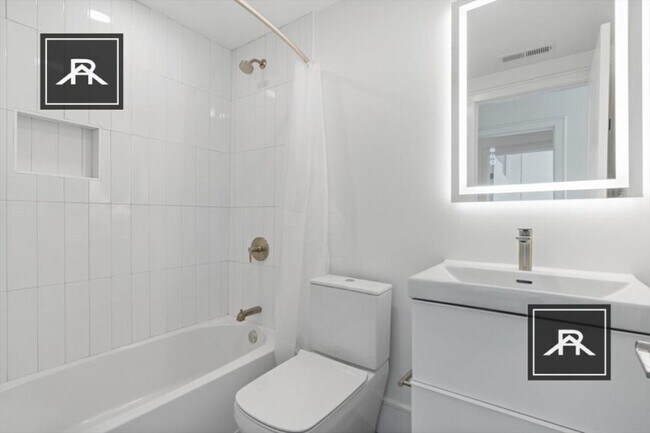 Building Photo - 4 bedroom in Brookline MA 02446