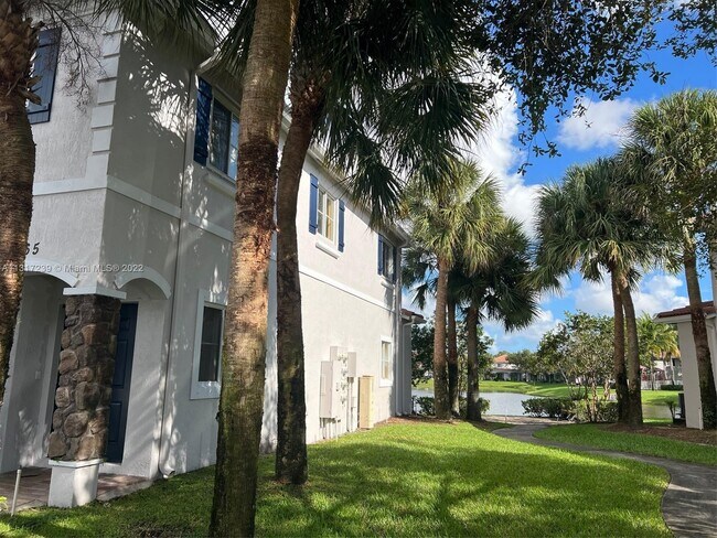 Building Photo - 2765 SW 83rd Ave  108 Miramar Fl 33025