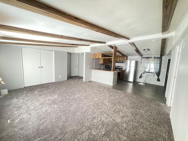 Building Photo - Lovely Home is Quiet Southwest Jacksonvill...