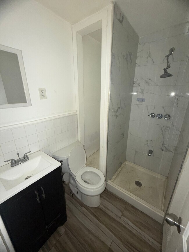 Building Photo - 343 Pearl St