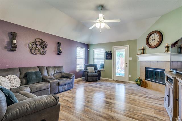 Foto del edificio - 1417 Samantha Creek Dr