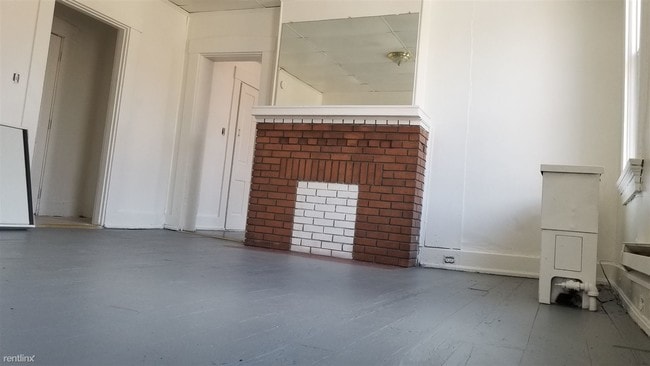 Foto del edificio - 401 E 16th St