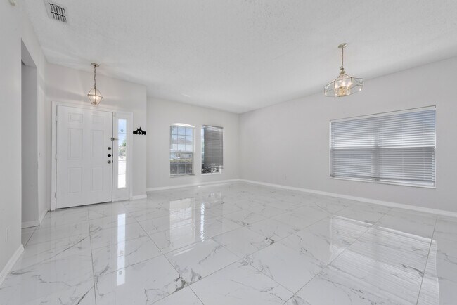 Foto del edificio - 746 Lockbreeze Dr