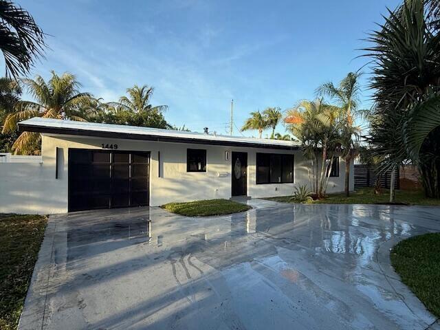 Foto del edificio - 1449 SE 8th St