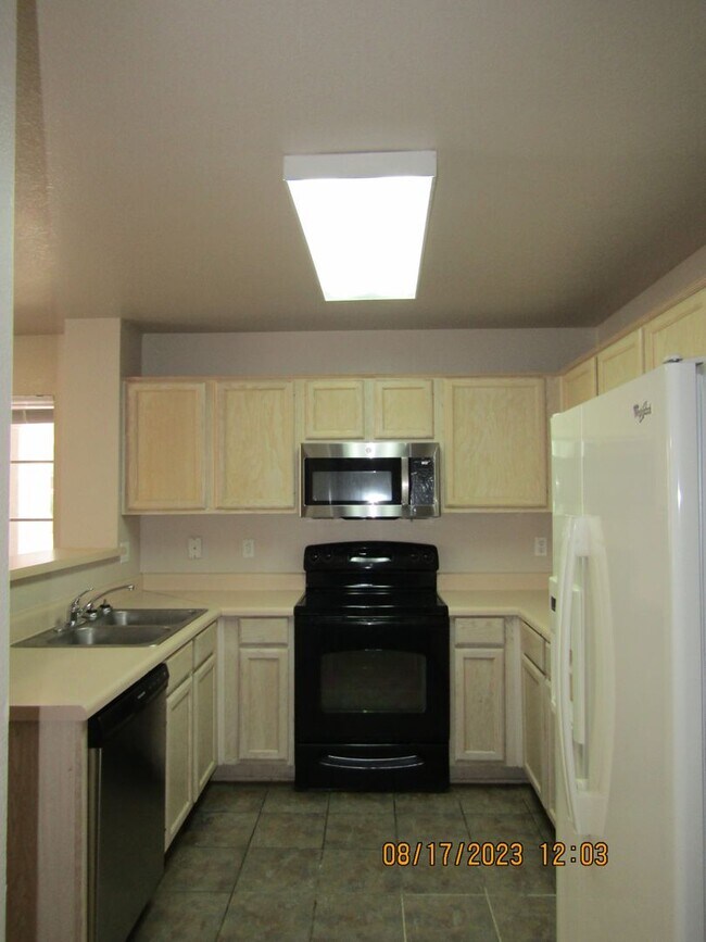 Building Photo - Brown, 5808 #1
