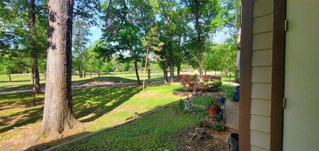 Foto del edificio - 12900 Walden Rd