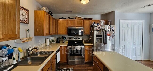 Foto del edificio - 4606 Old Fox Trail