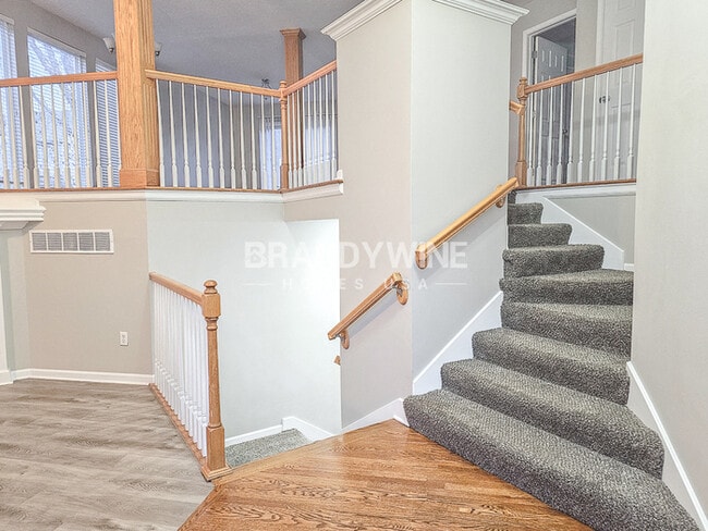 Foto del edificio - 13313 Redwood Ln