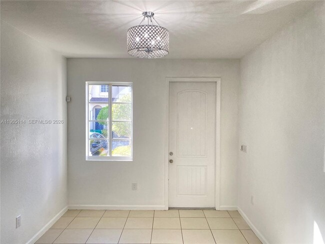 Foto del edificio - 21479 NW 14th Ct