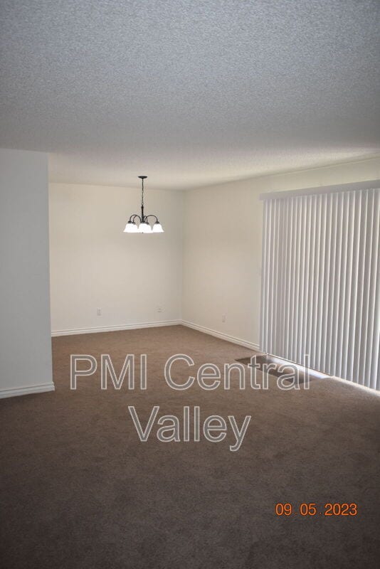 Building Photo - 280 Prado Way