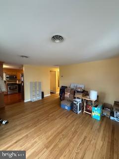 Foto del edificio - 346 W King St