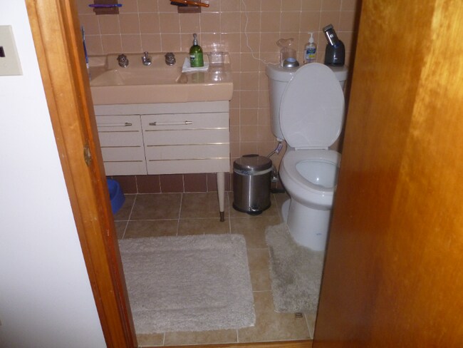 Building Photo - 39 Bencliffe Cir