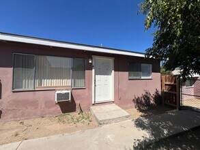 Building Photo - 608 E Fredricks St
