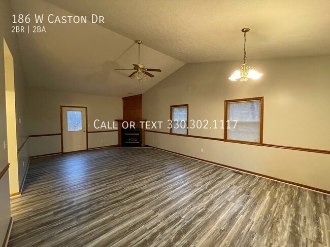 Building Photo - Two bedroom two bathroom duplex for rent