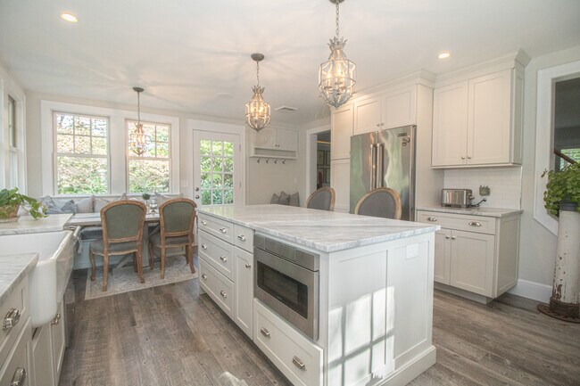 Brand New Stunning EIK - 509 Pine Acres Blvd