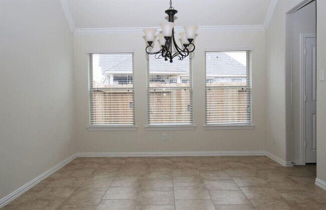 Foto del edificio - 2414 Willow Fall Ln