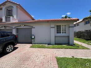 Building Photo - 5083 NW 116th Ave