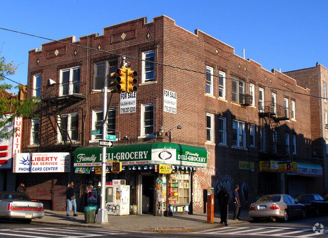 Foto del edificio - 4721-4723 Church Ave
