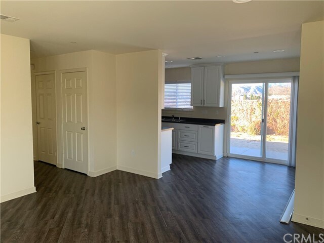 Building Photo - 34652 Pinewood Ct