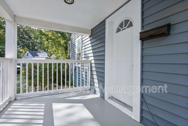 Foto del edificio - 3408 Missouri Ave