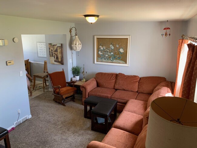 Foto del edificio - 726 Edgemont Blvd