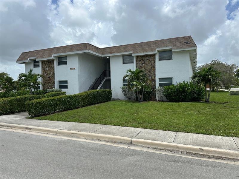 Foto principal - 5875 SW 41st St