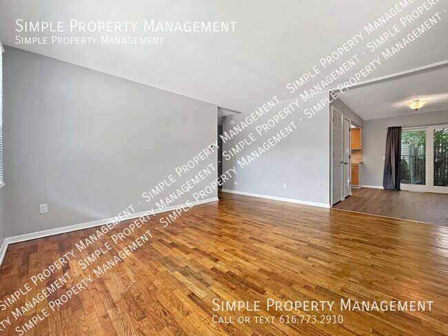 Foto del edificio - 1722 Diamond Ave NE