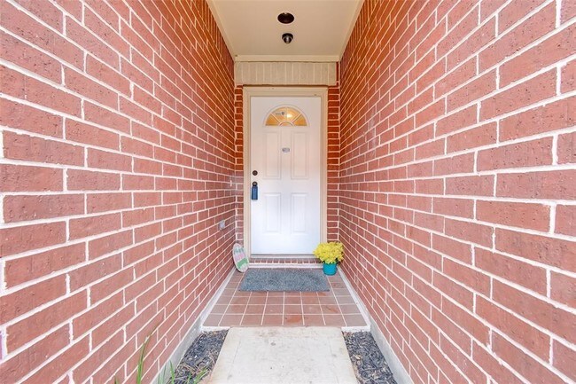 Foto del edificio - 5941 S Loop E