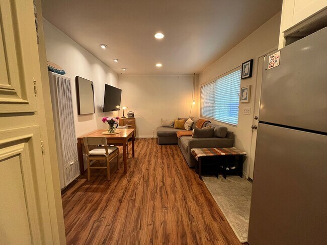 Living room 3 - 128 45th St