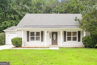 Building Photo - 1612 Picadilly Ct NE