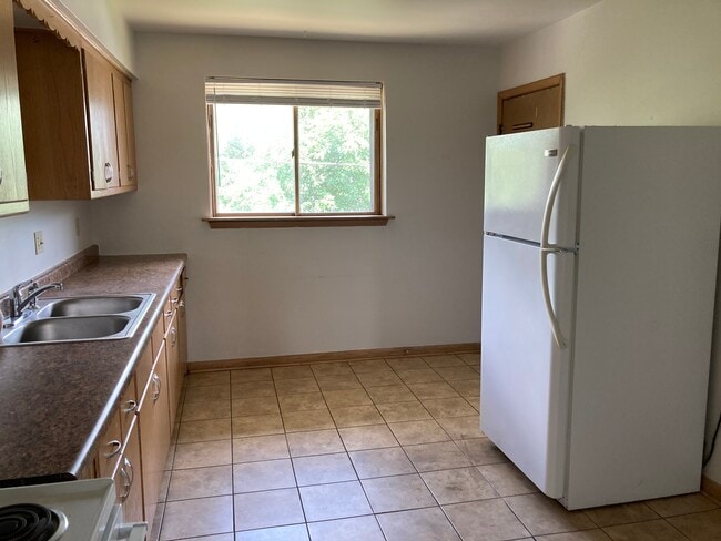 Building Photo - 3465 S 83rd St